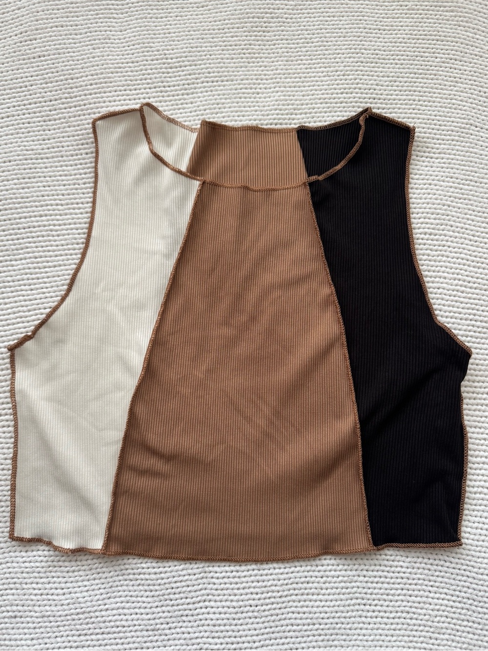 SHEIN Tri-Color Sleeveless Crop Top